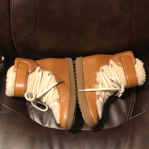 💕Coach Monroe Shearling Booties 💕 - Picture 5 of 8